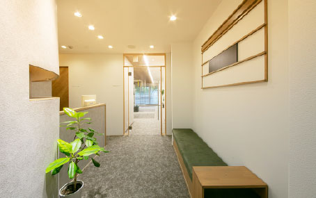 スタジオでレッスンを受ける様子